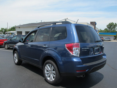 subaru forester 2012 blue wagon 2 5x limited gasoline 4 cylinders all whee drive automatic 45324