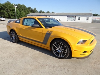ford mustang 2013 yellow coupe boss 302 gasoline 8 cylinders rear wheel drive 6 speed manual 77388