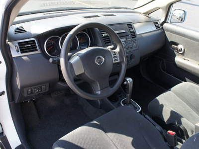 nissan versa 2010 white hatchback gasoline 4 cylinders front wheel drive automatic 19153