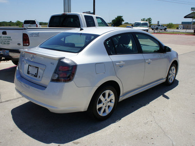 nissan sentra 2011 silver sedan 2 0 sr gasoline 4 cylinders front wheel drive automatic with overdrive 76087