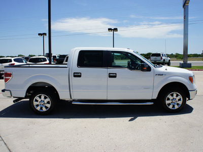 ford f 150 2012 white xlt 6 cylinders automatic 76087