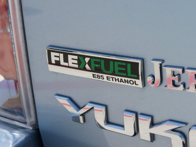 gmc yukon xl 2011 blue suv denali flex fuel 8 cylinders all whee drive automatic 76087
