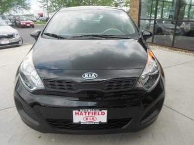 kia rio5 2013 black wagon lx gasoline 4 cylinders front wheel drive not specified 43228
