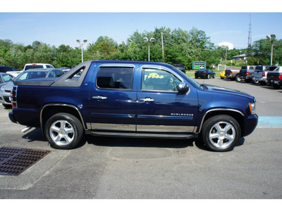 chevrolet avalanche 2009 dark blue suv lt flex fuel 8 cylinders 4 wheel drive automatic 07712