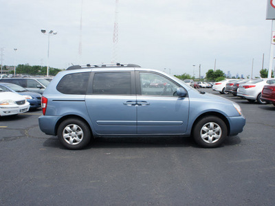 kia sedona 2007 lt blue van gasoline 6 cylinders front wheel drive automatic 19153