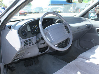 ford taurus 1993 white sedan gl gasoline v6 front wheel drive automatic 80229