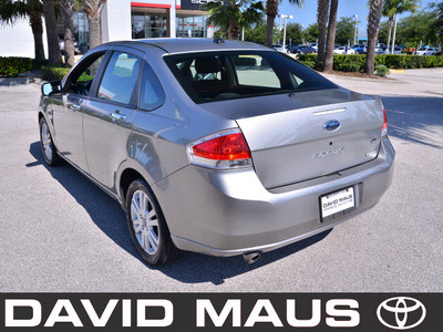 ford focus 2008 silver sedan se gasoline 4 cylinders front wheel drive automatic 32771