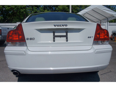 volvo s60 2007 white sedan 2 5t gasoline 5 cylinders front wheel drive automatic 33157