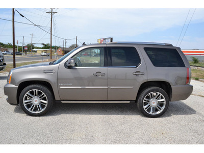 cadillac escalade 2012 brown suv premium flex fuel 8 cylinders all whee drive automatic 76903