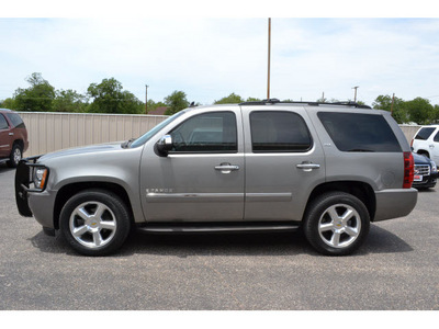 chevrolet tahoe 2009 gray suv ltz gasoline 8 cylinders 2 wheel drive automatic 76903