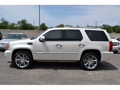 cadillac escalade 2011 white suv platinum edition flex fuel 8 cylinders all whee drive automatic 76903
