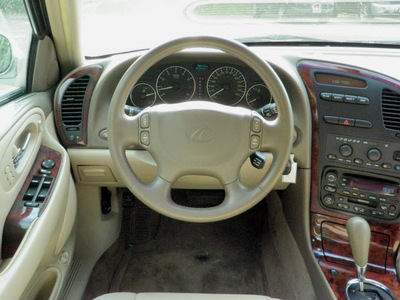 oldsmobile aurora 2002 silver sedan 4 0 gasoline 8 cylinders front wheel drive automatic 55318