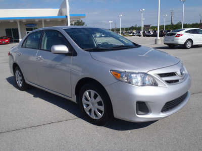 toyota corolla 2011 silver sedan le gasoline 4 cylinders front wheel drive automatic 28557