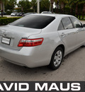toyota camry 2009 silver sedan le gasoline 4 cylinders front wheel drive automatic 32771