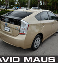 toyota prius 2010 gold hybrid hybrid 4 cylinders front wheel drive automatic 32771