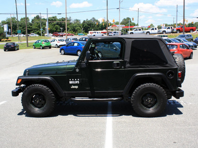 jeep wrangler 2005 green suv x willys gasoline 6 cylinders 4 wheel drive 6 speed manual 27215