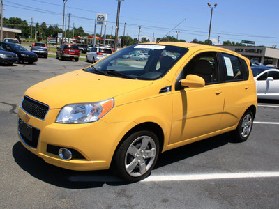 chevrolet aveo 2011 yellow hatchback aveo5 lt gasoline 4 cylinders front wheel drive automatic 27215