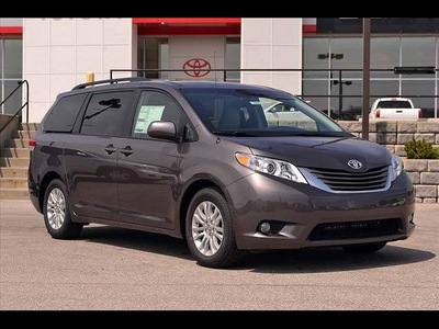 toyota sienna 2012 dk  gray van 2012 toyota sienna xle v6 8 passeng gasoline 6 cylinders front wheel drive 6 speed automatic 46219