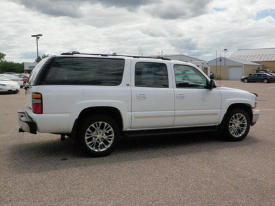 chevrolet suburban 2005 white suv 1500 lt dvd flex fuel 8 cylinders 4 wheel drive automatic 55318