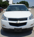 chevrolet traverse 2009 white suv lt gasoline 6 cylinders front wheel drive automatic 76087
