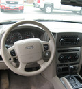 jeep grand cherokee 2006 tan suv laredo flex fuel 8 cylinders 4 wheel drive automatic 45840