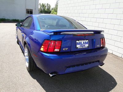 ford mustang 2003 dk  blue coupe gt deluxe gasoline 8 cylinders sohc rear wheel drive 5 speed manual 98371