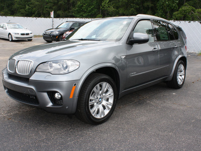 bmw x5 2013 dk  gray suv xdrive50i gasoline 8 cylinders all whee drive automatic 27616