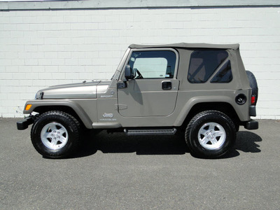 jeep wrangler 2005 beige suv sport gasoline 6 cylinders 4 wheel drive automatic with overdrive 98371