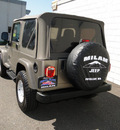 jeep wrangler 2005 beige suv sport gasoline 6 cylinders 4 wheel drive automatic with overdrive 98371