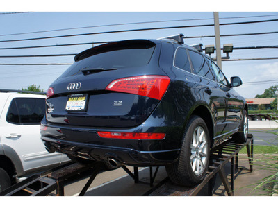 audi q5 2010 dk  blue suv 3 2 quattro premium gasoline 6 cylinders all whee drive automatic with overdrive 08902