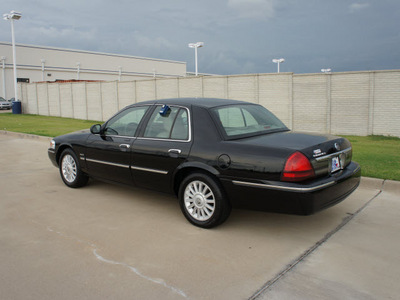 mercury grand marquis 2011 black sedan ls flex fuel 8 cylinders rear wheel drive automatic with overdrive 76108