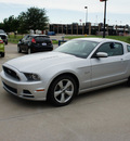 ford mustang 2013 silver coupe gt 8 cylinders 6 speed manual 76108