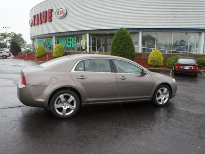 chevrolet malibu 2011 brown sedan lt gasoline 4 cylinders front wheel drive automatic 19153