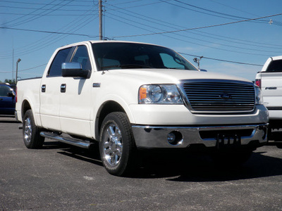 ford f 150 2008 white lariat flex fuel 8 cylinders 2 wheel drive automatic with overdrive 61832