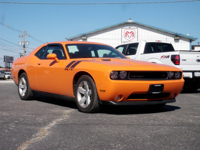 dodge challenger 2012 orange coupe r t plus gasoline 8 cylinders rear wheel drive 6 speed manual 61832