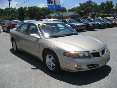 pontiac bonneville 2005 beige sedan se gasoline 6 cylinders front wheel drive automatic 62863