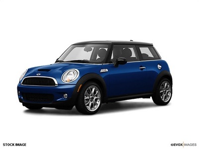 mini cooper 2009 hatchback s gasoline 4 cylinders front wheel drive manual 13502