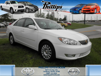 toyota camry 2005 white sedan xle gasoline 4 cylinders front wheel drive automatic 34788