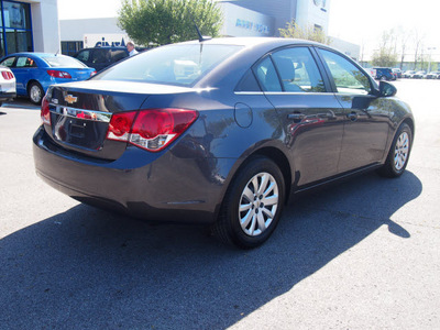 chevrolet cruze 2011 gray sedan ls gasoline 4 cylinders front wheel drive 6 speed automatic 46168
