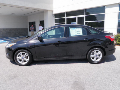 ford focus 2012 black sedan se flex fuel 4 cylinders front wheel drive automatic 32401