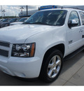 chevrolet tahoe 2012 white suv 8 cylinders 6 spd auto,elec cntlled t 77090