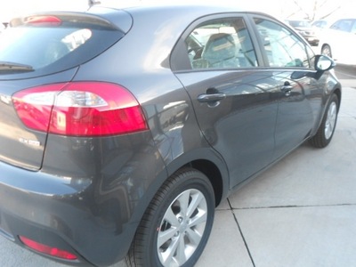 kia rio5 2013 black wagon gasoline 4 cylinders front wheel drive 6 speed automatic 43228