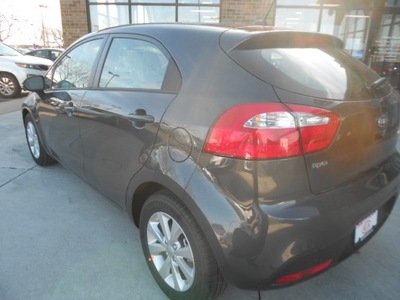 kia rio5 2013 black wagon gasoline 4 cylinders front wheel drive 6 speed automatic 43228