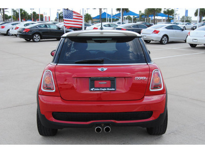 mini cooper 2009 red hatchback s gasoline 4 cylinders front wheel drive autostick 77065