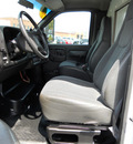 chevrolet c4500 2004 white v8 automatic 60007