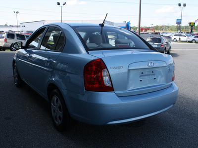 hyundai accent 2011 lt  blue sedan gls gasoline 4 cylinders front wheel drive automatic 27215
