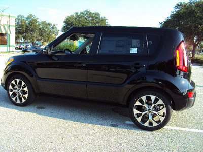 kia soul 2012 black hatchback ! gasoline 4 cylinders front wheel drive automatic 32901