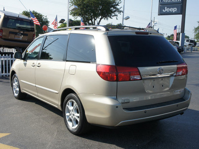 toyota sienna 2005 lt  brown van xle limited 7 passenger gasoline 6 cylinders front wheel drive automatic 33021