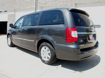 chrysler town and country 2012 dk  gray van touring flex fuel 6 cylinders front wheel drive automatic 80301