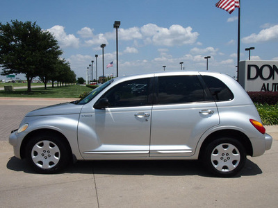 chrysler pt cruiser 2005 silver wagon touring gasoline 4 cylinders front wheel drive automatic 76018